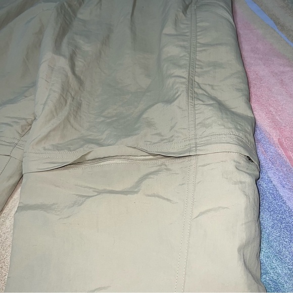 VTG Patagonia Tan Nylon Zip Convertible Pants men’s size L - Picture 8 of 11